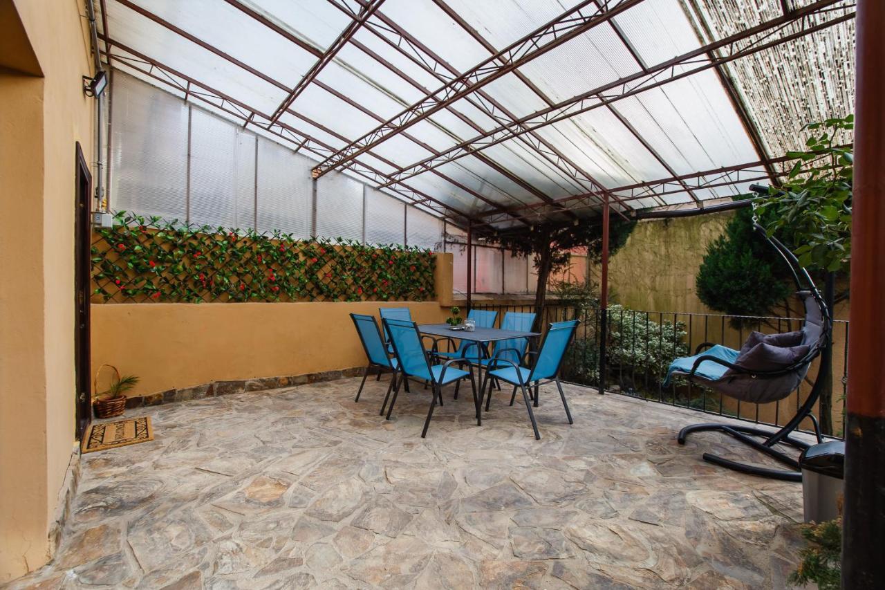 Stunning, Newly Renovated Central Apartment Oradea Luaran gambar